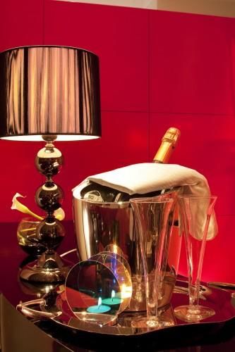 Hotel Villathéna Paris - Details
